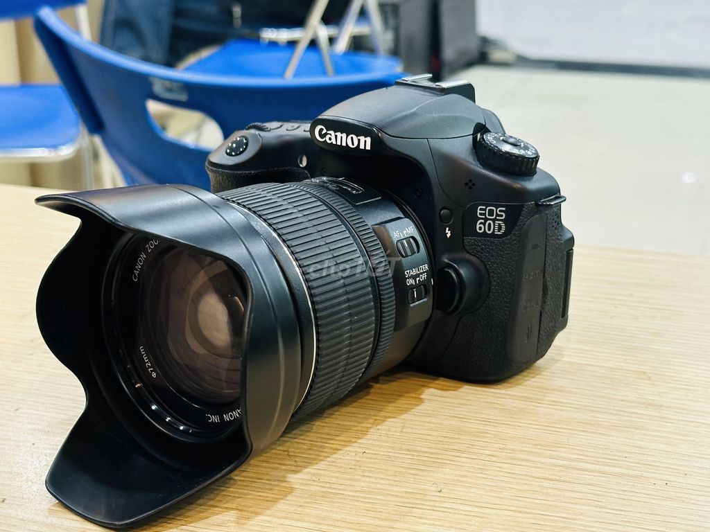 CANON 60D KÈM ỐNG 15-85 IS USM THA HỒ CHỤP PHONG