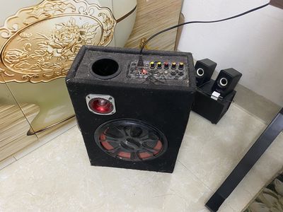 Loa crow và micro karaoke. Mua bán Tivi, Âm thanh tại Huyện Hưng Hà Thái Bình được đăng bởi Hùng Nguyễn