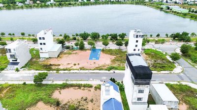 BÁN GẤP NỀN 6x17,5m VIEW HỒ ĐS.10 GIÁ SANG TÊN 2tỷ350