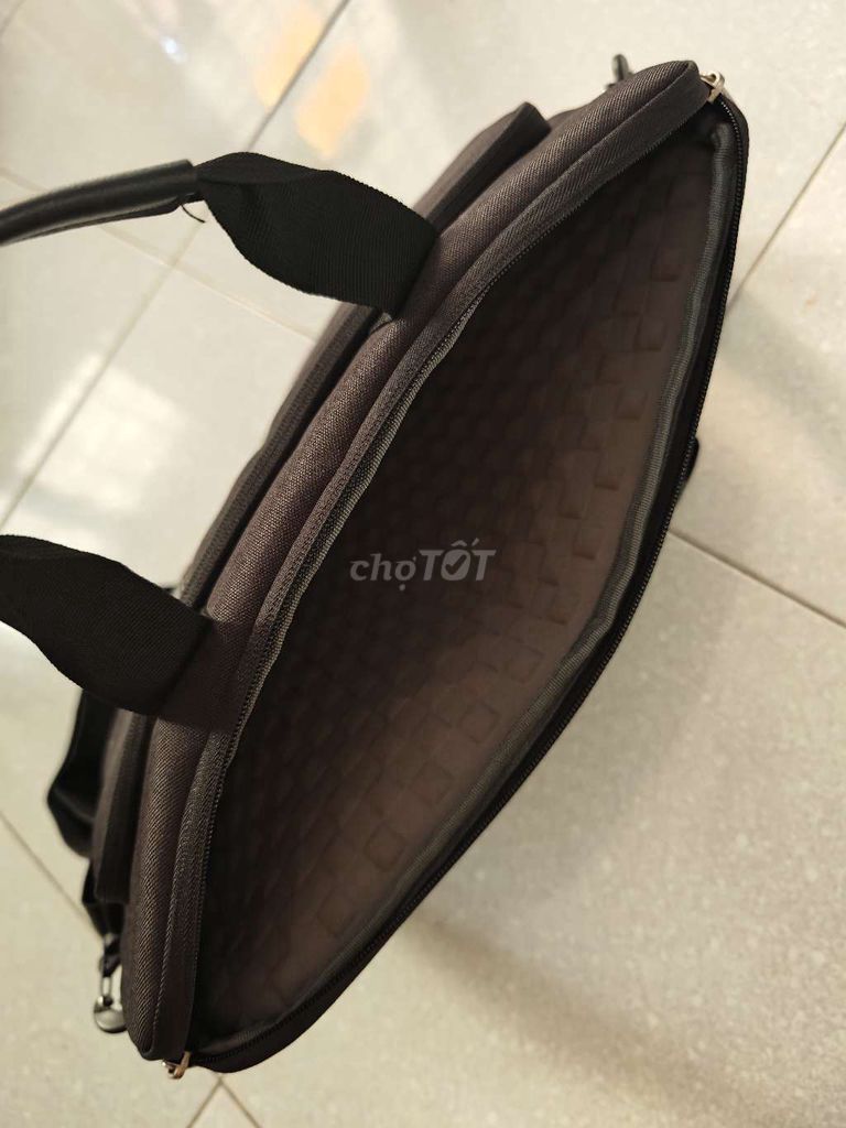 Túi chống sốc Vải 15-16 inch Đen. Mua bán Phụ kiện (Màn hình, Chuột...) tại Quận Bình Thuỷ Cần Thơ được đăng bởi Tôi Chỉ Yêu Tôi hình 1