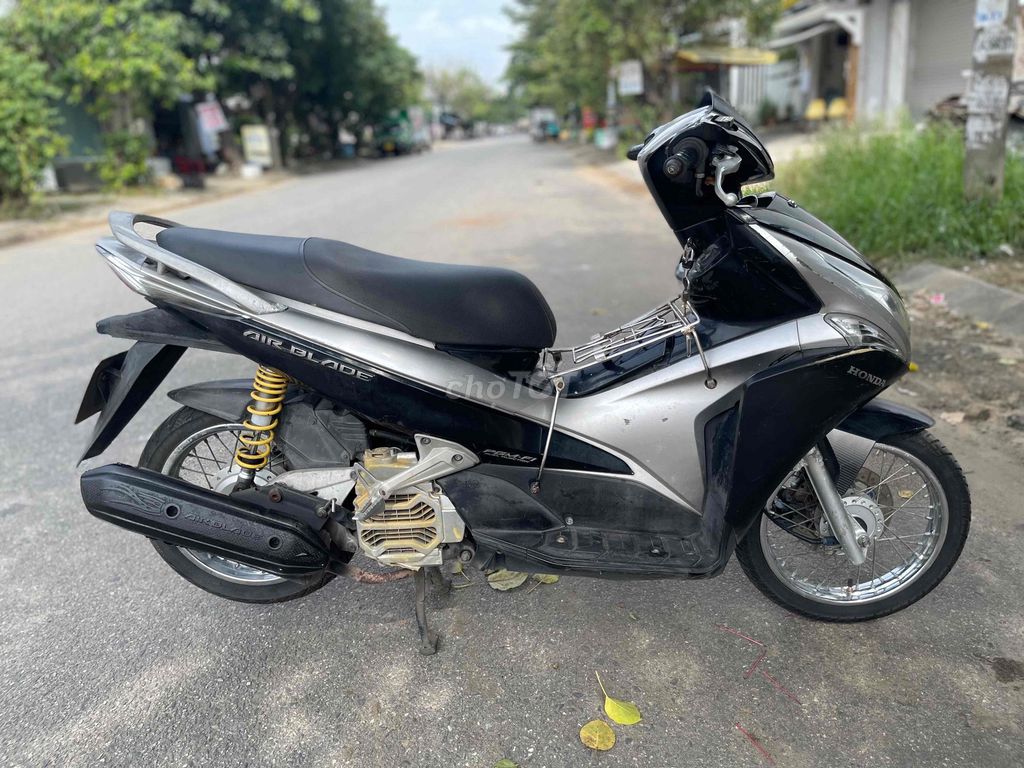 Cần bán nhanh e ab kiểng máy zin êm. Mua bán Xe máy tại Quận Thanh Khê Đà Nẵng được đăng bởi BÁN TRẢ GÓP NỢ XẤU  hình 1