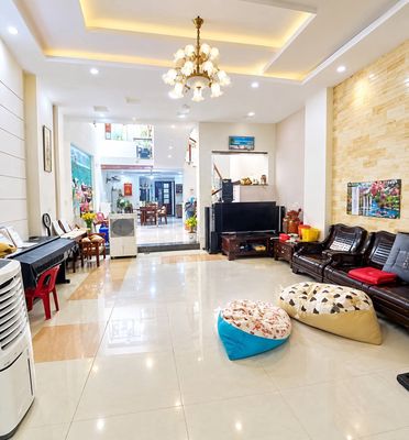 Аренда · 4 комн. · 105 м² · Quận Hải Châu, ул. Đường Lương Nhữ Hộc