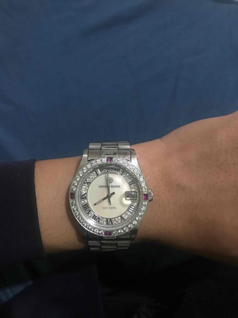 Đồng hồ Valentino Rolenta Nam Kim loại. Mua bán Đồng hồ tại Quận Cầu Giấy Hà Nội được đăng bởi Võ Tòng hình 1