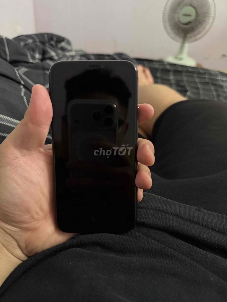 iPhone 11 Pro 256GB Đen. Mua bán Điện thoại tại Huyện Thanh Oai Hà Nội được đăng bởi Luu Gia Bao hình 1
