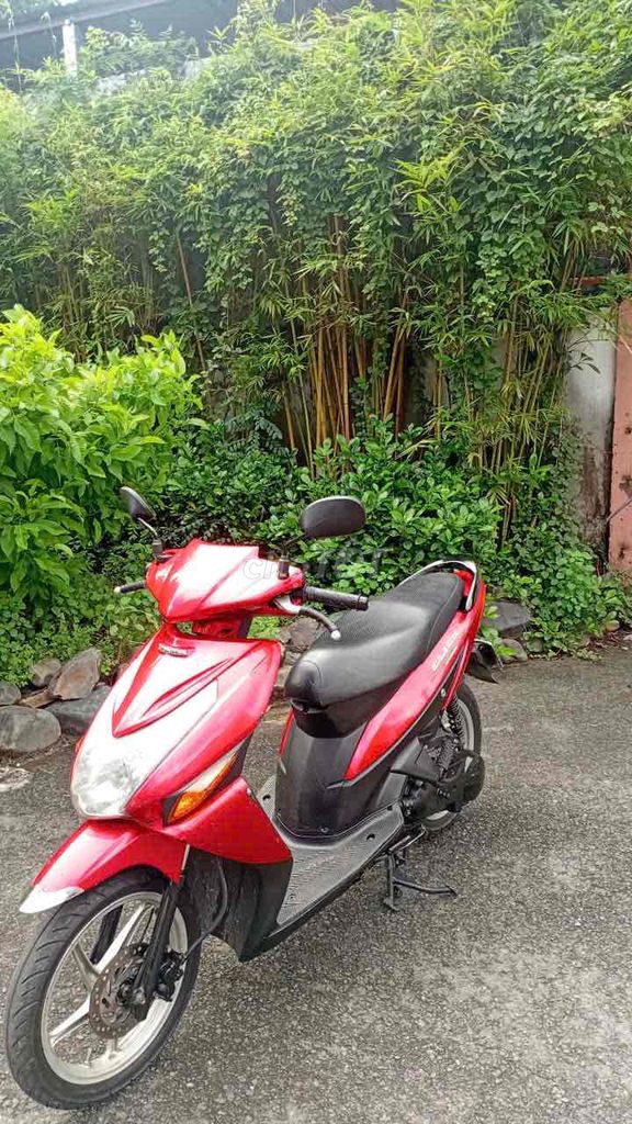 В Honda Click 2008 все еще тихо.