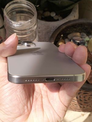 iPhone 15 pro max 256Gb VN/a 99% nguyên rin , áp. Mua bán Điện thoại tại Quận Hải Châu Đà Nẵng được đăng bởi win