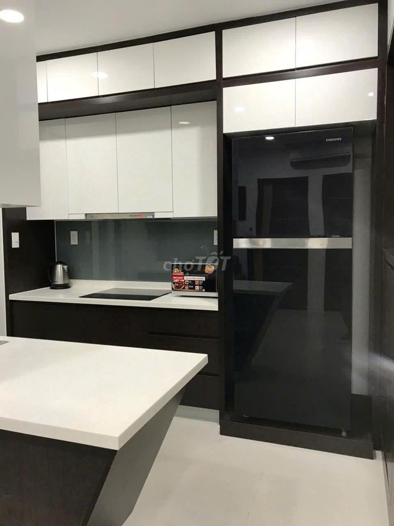 Cho Thuê CHCC Remax Plaza Quận 6 Giá 9tr5, 100m2, 3PN, 2WC, NTCB.