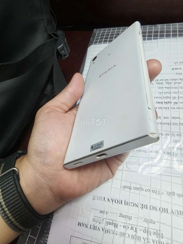 Sony Xperia XA1 Ultra 6GB/64GB Trắng. Mua bán Điện thoại tại Quận 8 Tp Hồ Chí Minh được đăng bởi Khải hình 1