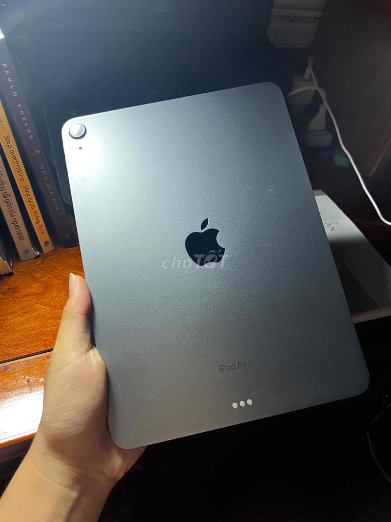 Apple iPad Air 5 64GB Xám Mới 4 tháng. Mua bán Máy tính bảng tại Huyện Yên Thành Nghệ An được đăng bởi Thiện Hoàn hình 1