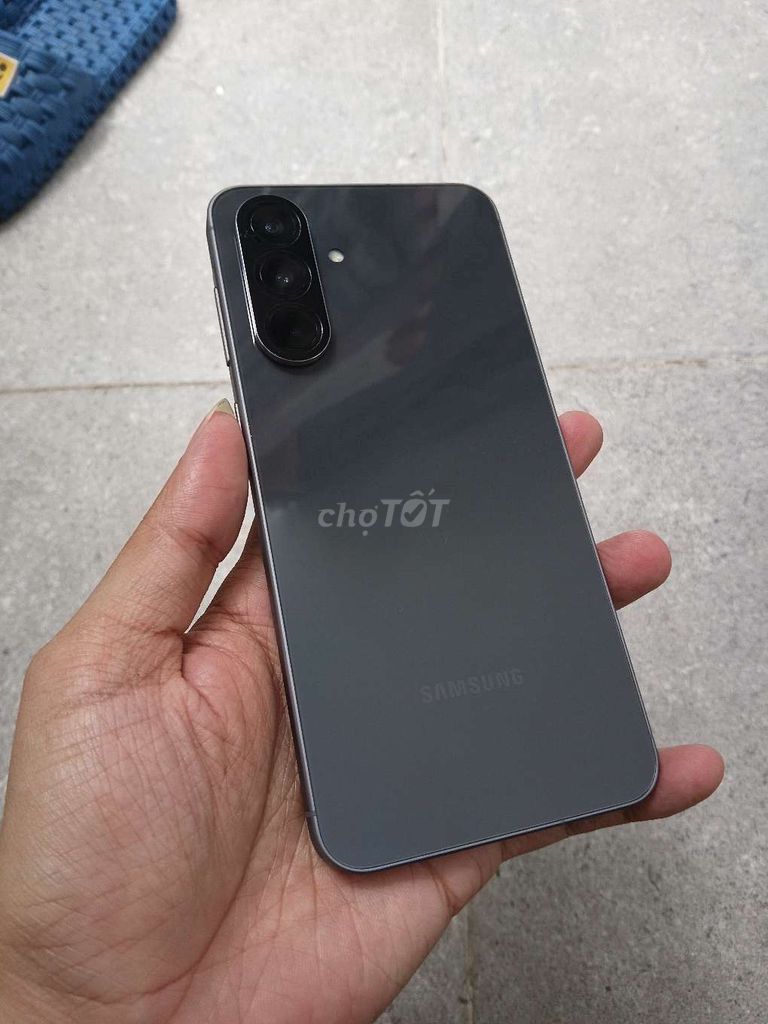 Samsung A56 Đen bị dính knoxx nên bán xác . Mua bán Điện thoại tại Quận Hải Châu Đà Nẵng được đăng bởi Tú Anh hình 1