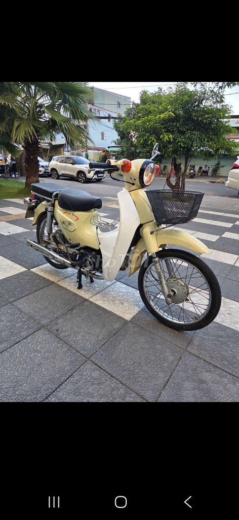 Honda Cub 50cc 2017 желто-кремовый