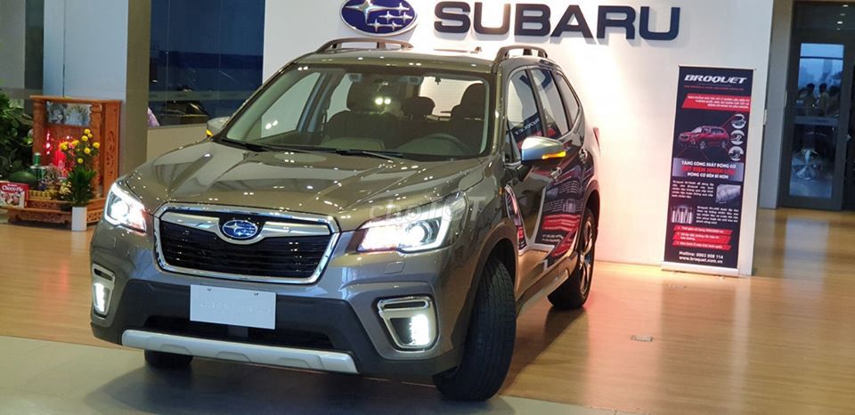 Giá xe Subaru Forester 2019 mới giá 1,2 tỷ. LH: 0766555966