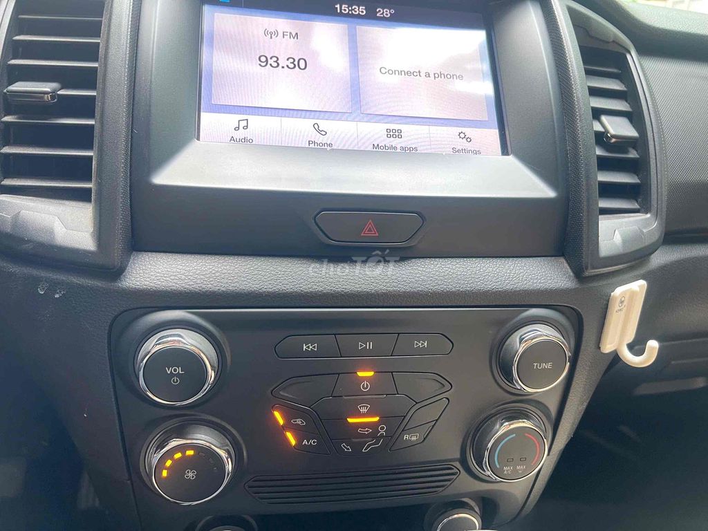 Ford Ranger 2020 XLS 2.2L 4x2 AT - 87000 km. Mua bán Ô tô tại Quận Bình Tân Tp Hồ Chí Minh được đăng bởi Lan pham  hình 18