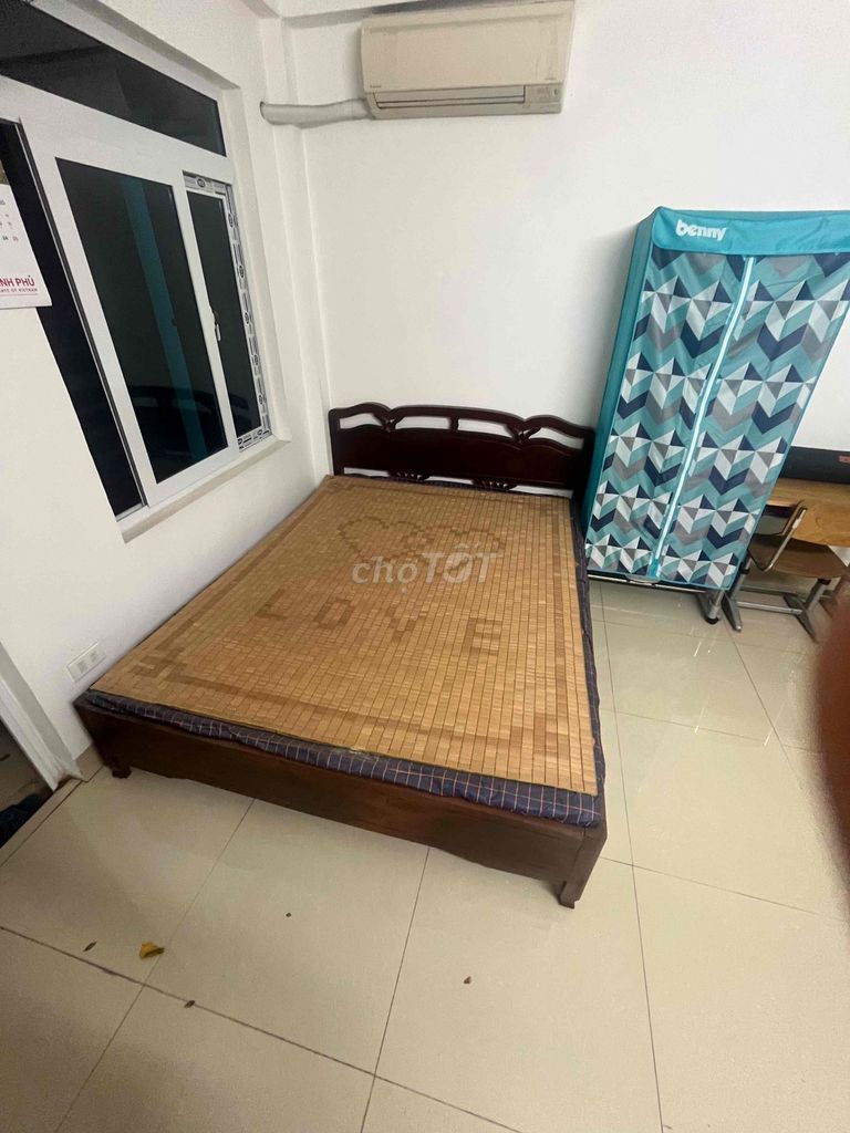 Giường ngủ Gỗ thịt 2mx1m5 Nâu. Mua bán Giường, chăn ga gối nệm tại Quận Bắc Từ Liêm Hà Nội được đăng bởi Nguyễn Việt Hà hình 1