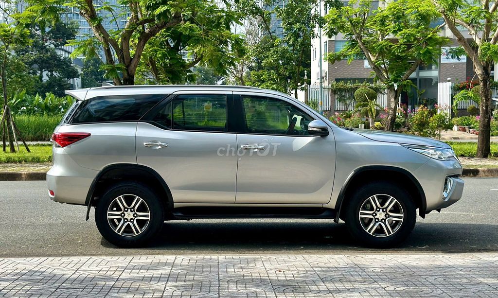 Toyota Fortuner 2018 2.7V 4x2 AT - 140,000 km.. Mua bán Ô tô tại Thành phố Thủ Đức Tp Hồ Chí Minh được đăng bởi Đức Tứ Bánh hình 5