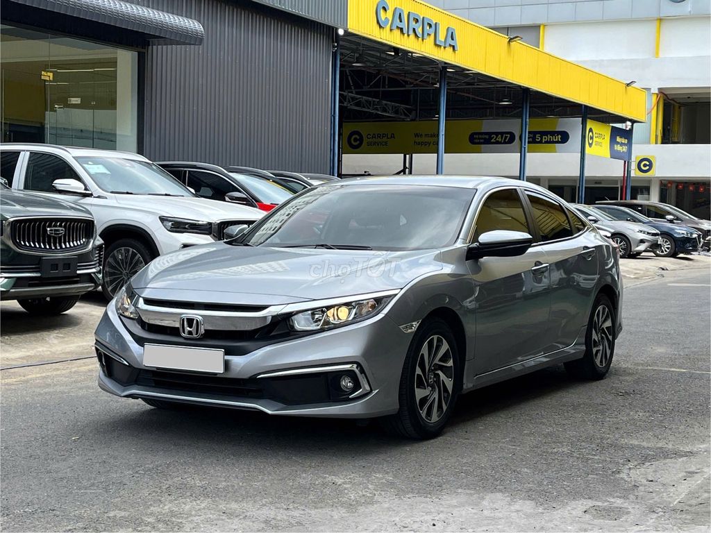HONDA CIVIC 1.8E 2019 GIA ĐÌNH LƯỚT 1 CHỦ VAY 70%. Mua bán Ô tô tại Quận Bình Tân Tp Hồ Chí Minh được đăng bởi Hiếu hình 2