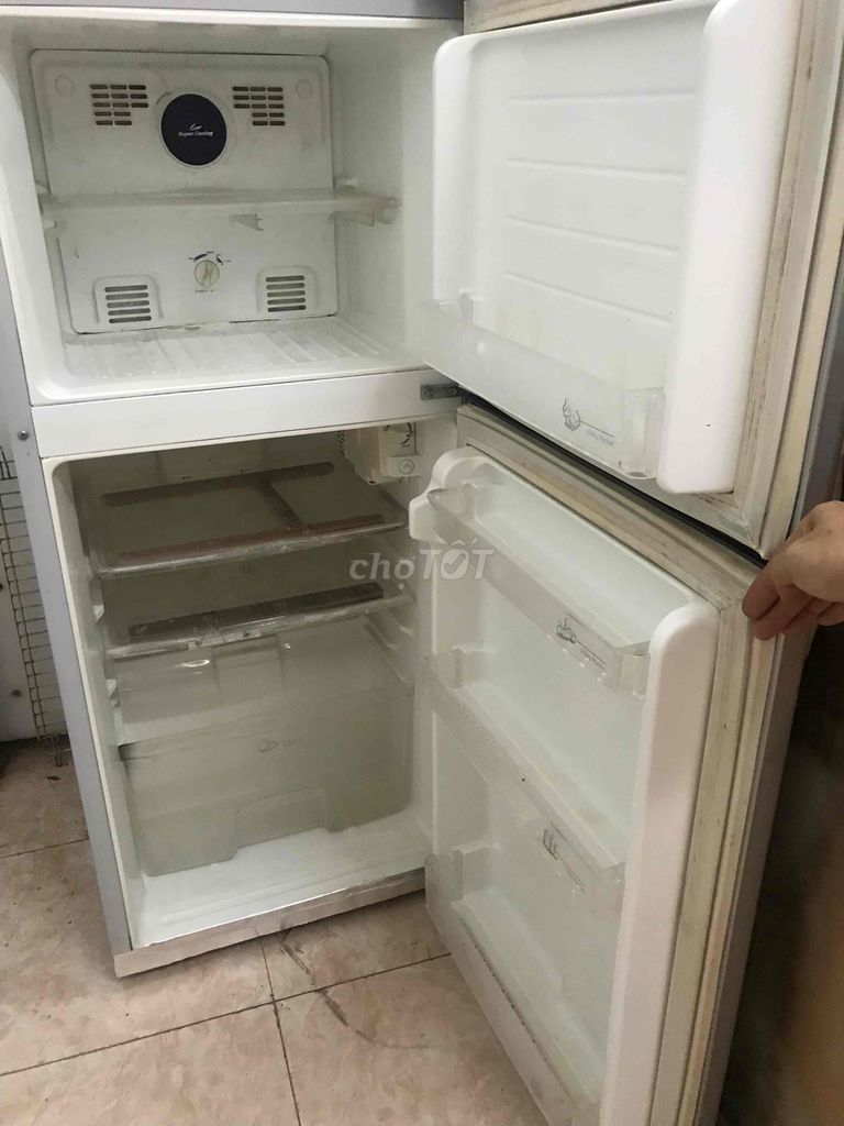 tủ lạnh toáhiba 120L không đông tuyết bao ship