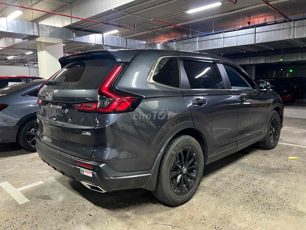 CRV L 2 CẦU AWD 2025, SIÊU LƯỚT, TIẾT KIỆM 180Tr. Mua bán Ô tô tại Quận 7 Tp Hồ Chí Minh được đăng bởi SHOWROOM HONDA ÔTÔ QUẬN 7 hình 4