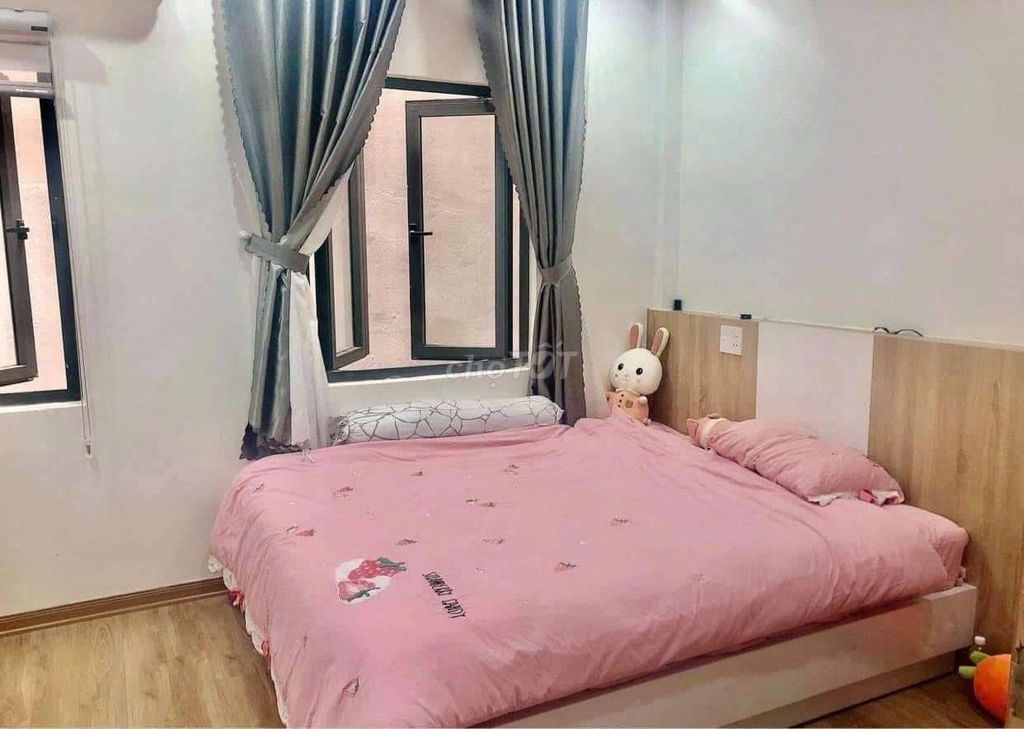 Nhà 3 tầng đẹp 3pn rộng rãi kiệt thái thị bôi