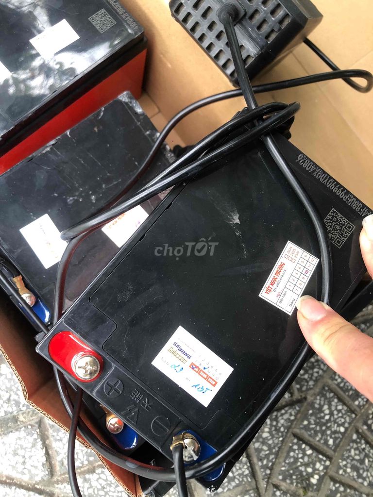 Ắc quy xe điện YAMASU Chì axit Đen cam. Mua bán Phụ tùng xe tại Quận Thanh Khê Đà Nẵng được đăng bởi YA Nguyễn hình 2