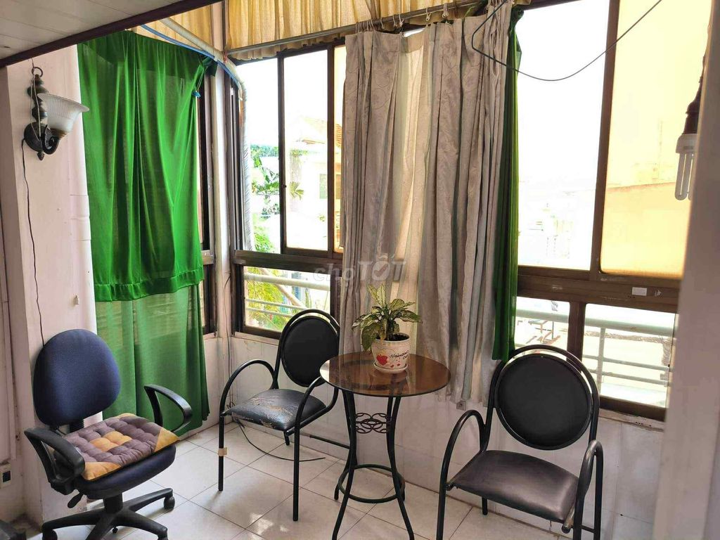 Chung cư QUẬN 10 - HẺM XE HƠI VÀO NHÀ - 52M2 Bán Hoặc Thuê