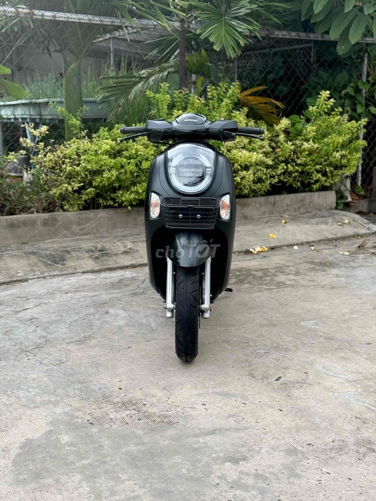Honda Scoopy 2025 чёрный матовый BSTP 9 владельцев