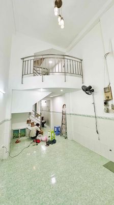 Аренда · 4 комн. · 50 м² · Quận 1, ул. Đường Cô Giang