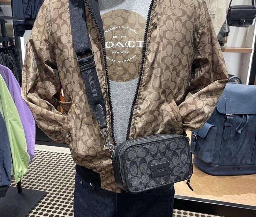 Túi Coach Wyatt Crossbody Mini Nam. Mua bán Túi xách tại Quận Gò Vấp Tp Hồ Chí Minh được đăng bởi Anh Ba  Hàng hiệu tuyển Chuyên bán Online uy tín hình 1