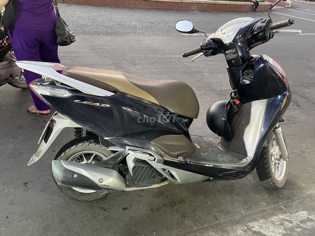 Honda Lead 2017 Chính chủ, Máy êm, Bảo dưỡng kỹ,. Mua bán Xe máy tại Huyện Gò Công Tây Tiền Giang được đăng bởi Trần Phương Xuân Phú hình 6