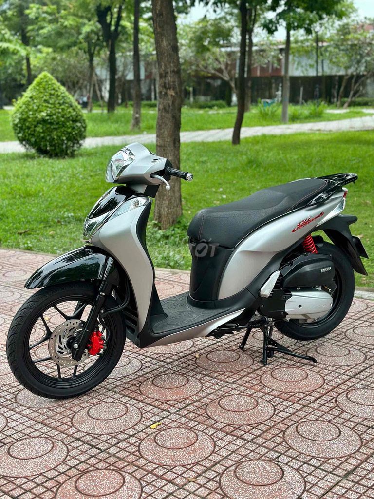 Honda SH Mode 2016 Серебристый 30 тыс. км