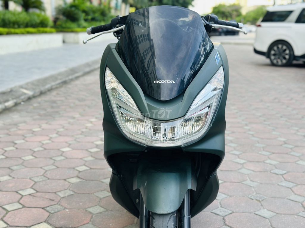 Xe máy Honda PCX màu xanh rêu, dùng xăng. Mua bán Xe máy tại Quận Nam Từ Liêm Hà Nội được đăng bởi MAI HÒA hình 1