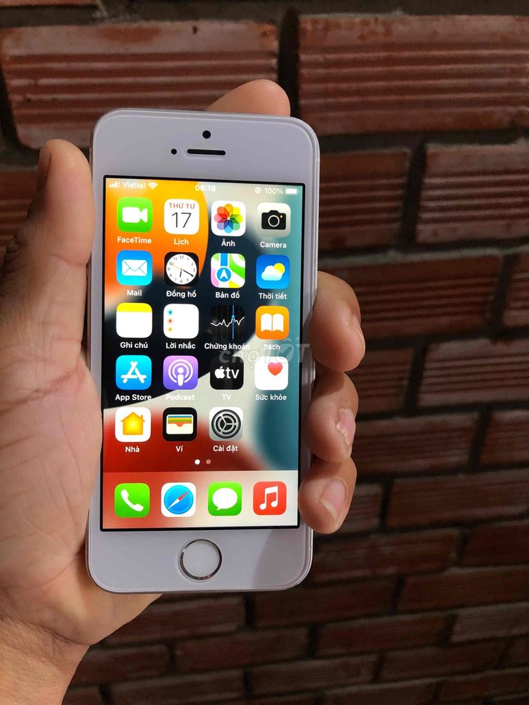 Apple iPhone SE 2016 Bạc Zin iOS 15.8.7. Mua bán Điện thoại tại Huyện Gò Dầu Tây Ninh được đăng bởi Mua Bán Âm Thanh Vs  ĐTDĐ Cổ  hình 1