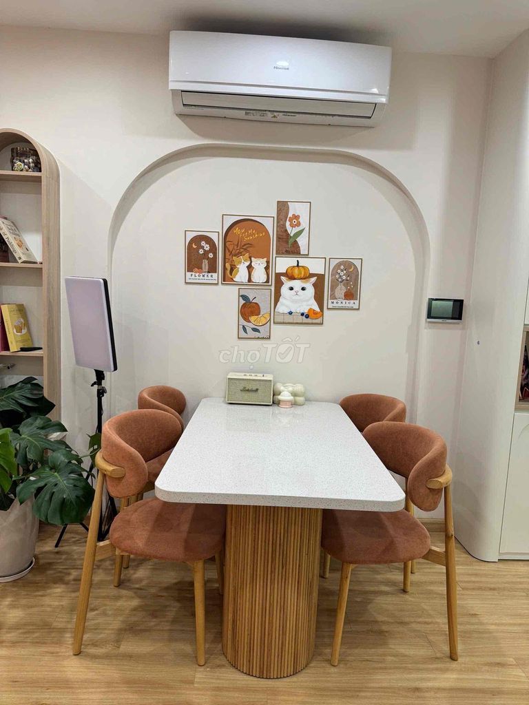 Срочно продаю 2-комнатную квартиру 55 м² в Vinhomes Smart City, полная меблировка