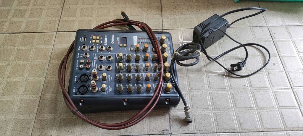 Mixer Yamaha SMR6 Echo Đen. Mua bán Tivi, Âm thanh tại Quận 12 Tp Hồ Chí Minh được đăng bởi Nguyen Hai hình 1