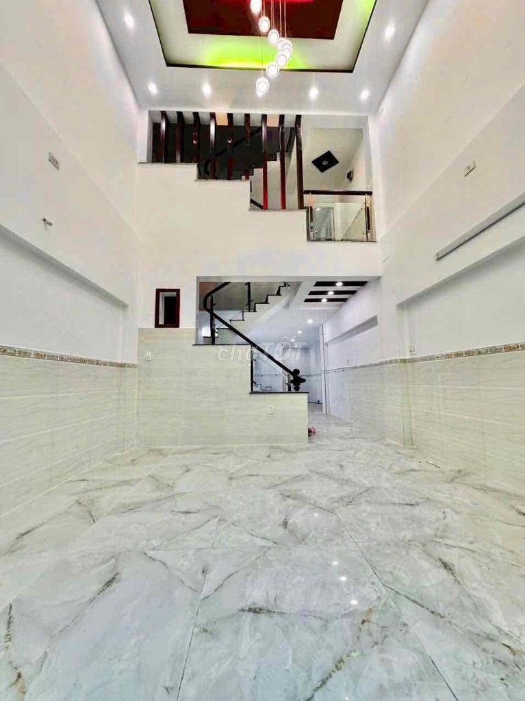Аренда · 3 комн. · 90 м² · Quận Bình Tân, ул. Đường Lê Đình Cẩn