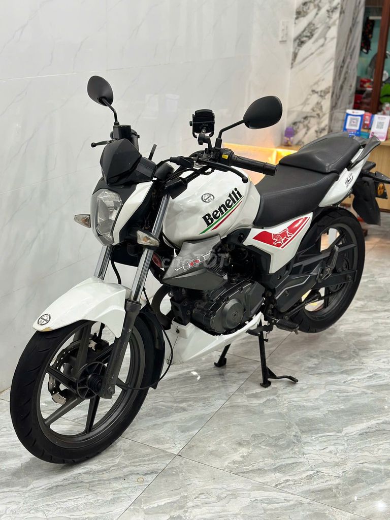 Xe máy Benelli TNT 150 màu trắng nguyên zin. Mua bán Xe máy tại Quận Thanh Khê Đà Nẵng được đăng bởi Xe Máy Đức Vũ 658 Trần Cao Vân hình 6
