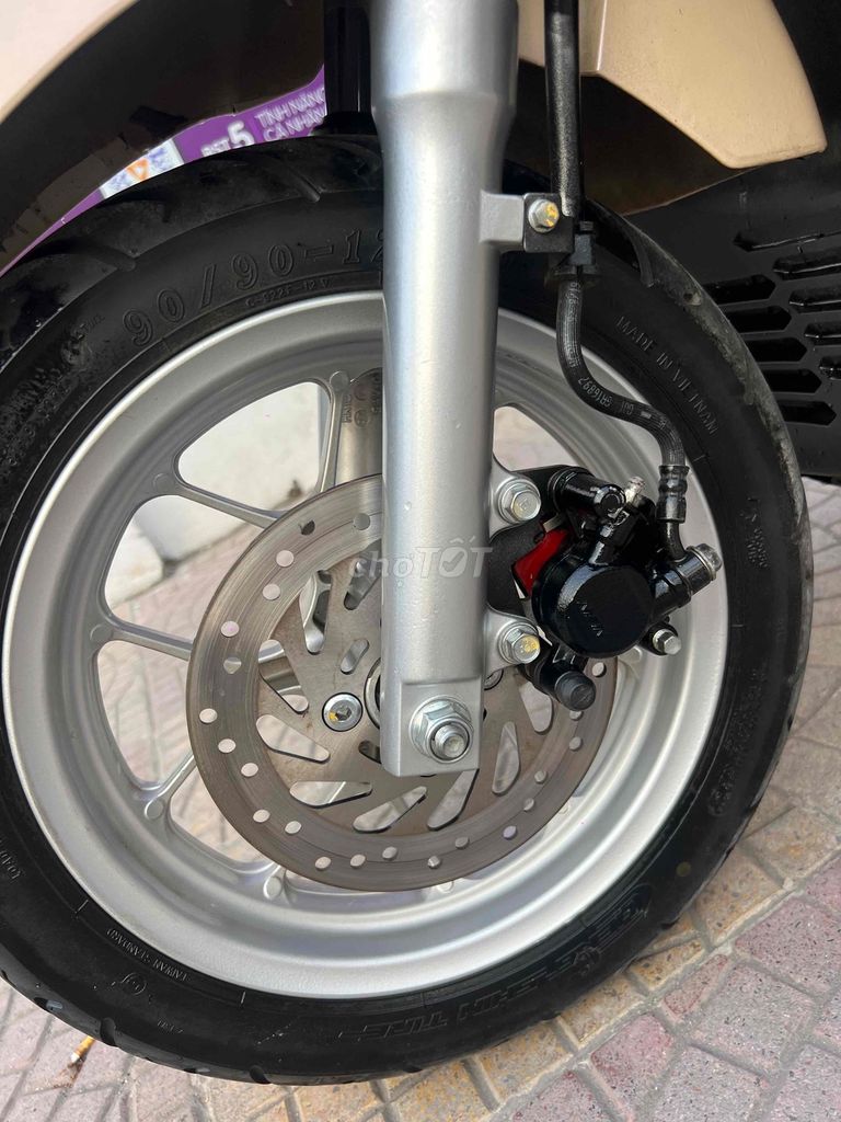 LEAD bản đặc biết chính chủ từ mới. Mua bán Xe máy tại Quận Hà Đông Hà Nội được đăng bởi tung hình 5