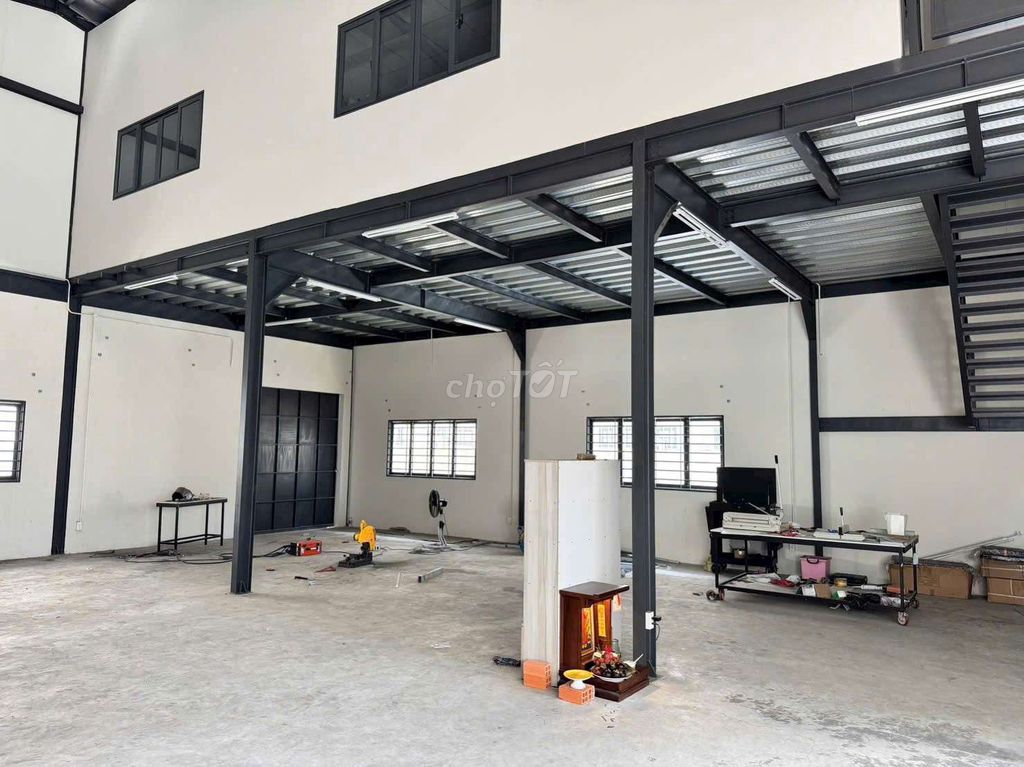 🍀NHÀ XƯỞNG ĐẸP Y HÌNH 18x18m Đường Kinh Dương Vương