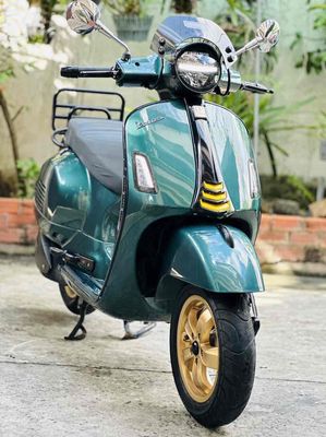 VESPA GTS HPE 300CC 2020 BSTP NHIỀU PHỤ KIỆN