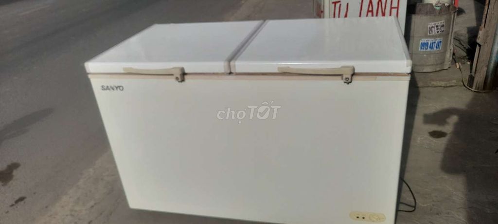 Tủ đông suốt sanyo 450 lít.