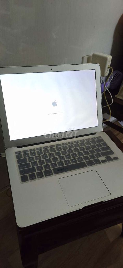 Apple MacBook Air 2014 Ố màn hình. Mua bán Laptop tại Quận Gò Vấp Tp Hồ Chí Minh được đăng bởi Tôm hình 1