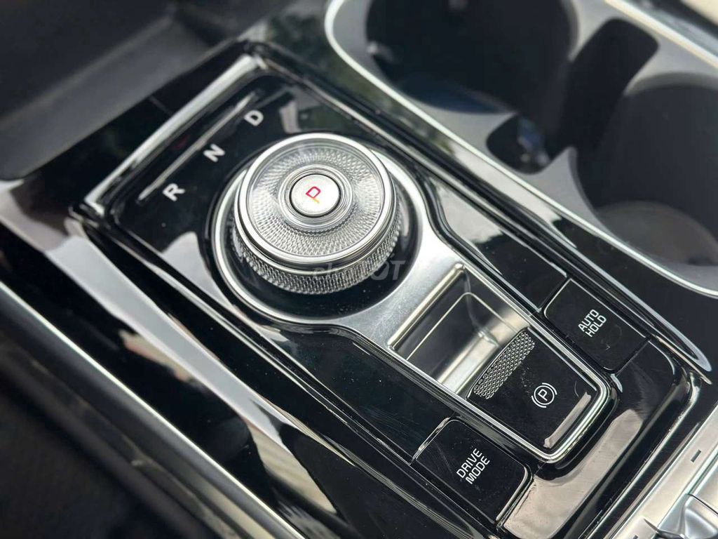 Kia carnival 2.2D signature - 25000 km. Mua bán Ô tô tại Thành phố Thủ Đức Tp Hồ Chí Minh được đăng bởi Ms Hiệp  hình 6