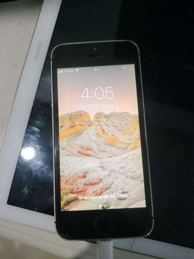 Apple iPhone SE Đen. Mua bán Điện thoại tại Thành phố Thủ Dầu Một Bình Dương được đăng bởi Mr Lợi hình 1