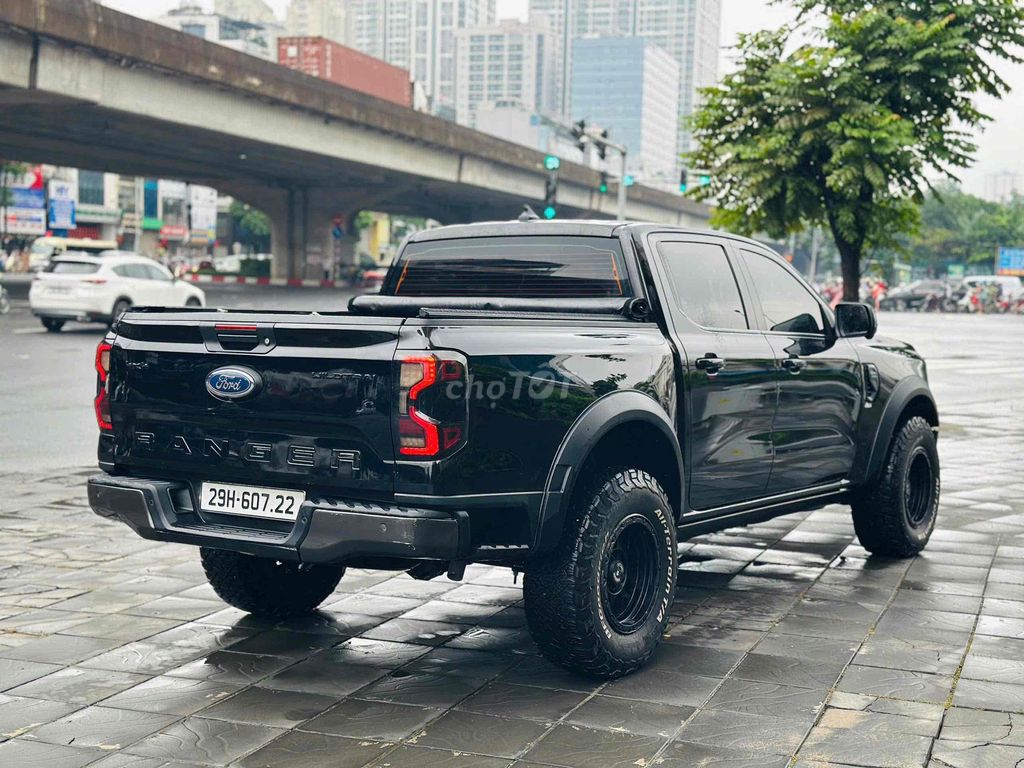 Ford Ranger Wildtrak, 5 мест, авто, дизель, черный