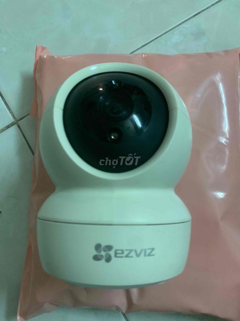 Camera WIFI Ezviz C6N FullHD Xoay360 ĐỦ PK FullCN. Mua bán Máy ảnh, Máy quay tại Quận 10 Tp Hồ Chí Minh được đăng bởi CÒN TIN CÒN MÁY  ĐỌC KỸ NỘI DUNG hình 1