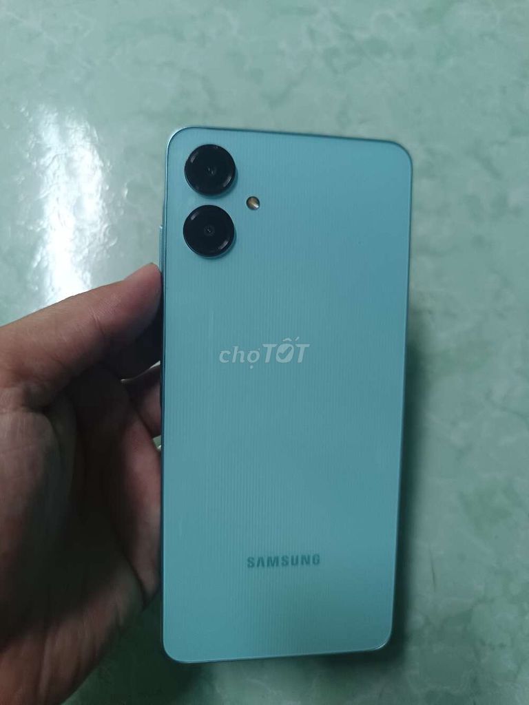 Samsung Galaxy A06 64GB Xanh ngọc. Mua bán Điện thoại tại Thành phố Dĩ An Bình Dương được đăng bởi Điện thoại củ Giá TôT hình 1