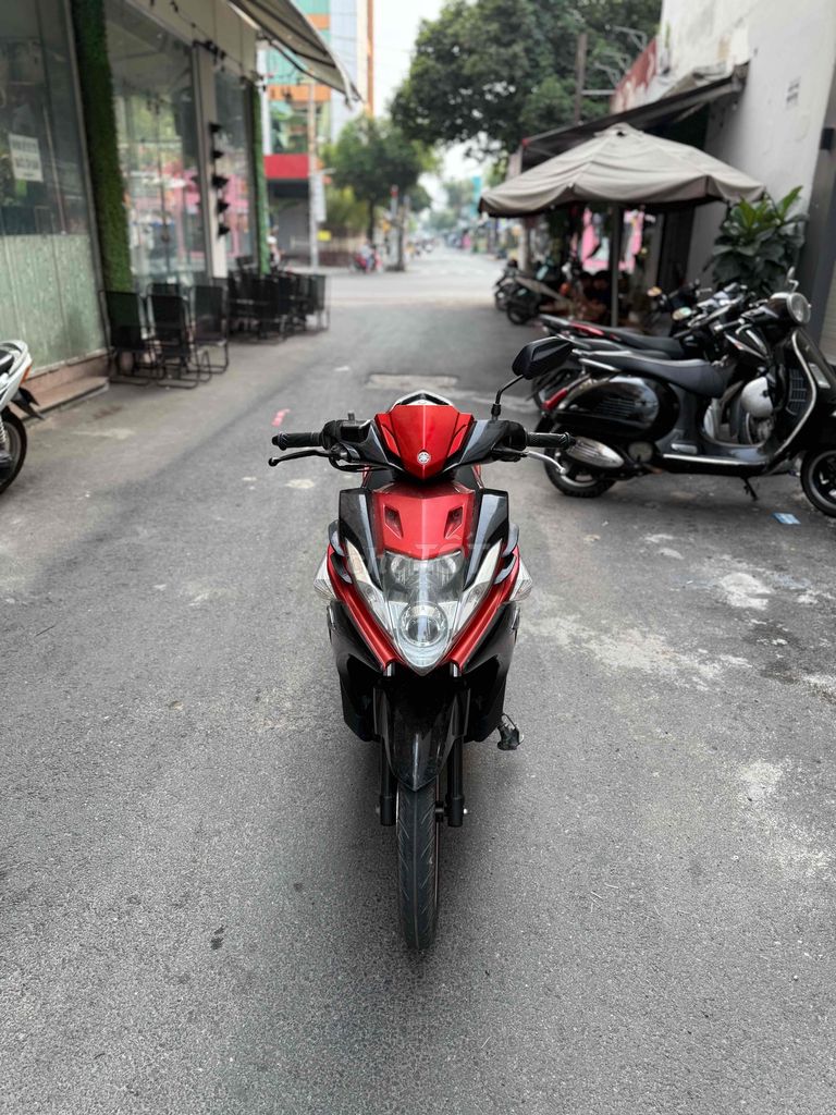 Novo 5 Fi 125cc đen đỏ 2012