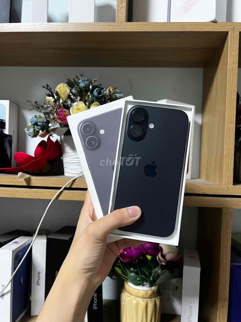 iPhone 16 thường Đen Đã qua sử dụng. Mua bán Điện thoại tại Quận 7 Tp Hồ Chí Minh được đăng bởi Trâm bán táo  hình 1