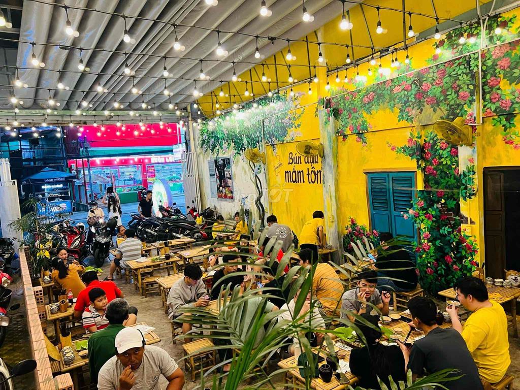 [ BAO ĂN Ở] TUYỂN PHỤ BẾP + PHỤC VỤ. Việc làm Nhân viên phục vụ tại Quận 7 Tp Hồ Chí Minh được đăng bởi Mai Thị Diễm Trinh hình 4
