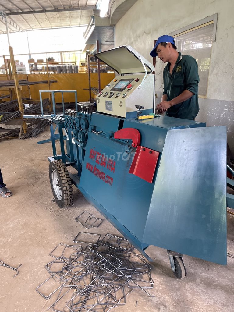 Máy bẻ đai sắt có bánh xe Phi 6, 8. Mua bán Đồ chuyên dụng, Giống nuôi trồng tại Huyện Hóc Môn Tp Hồ Chí Minh được đăng bởi Máy móc xây dựng hình 1